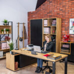 Schreibtisch im Büro
