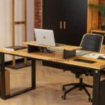 biurko w stylu premium