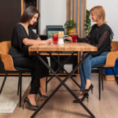 nowoczesny stół do biura