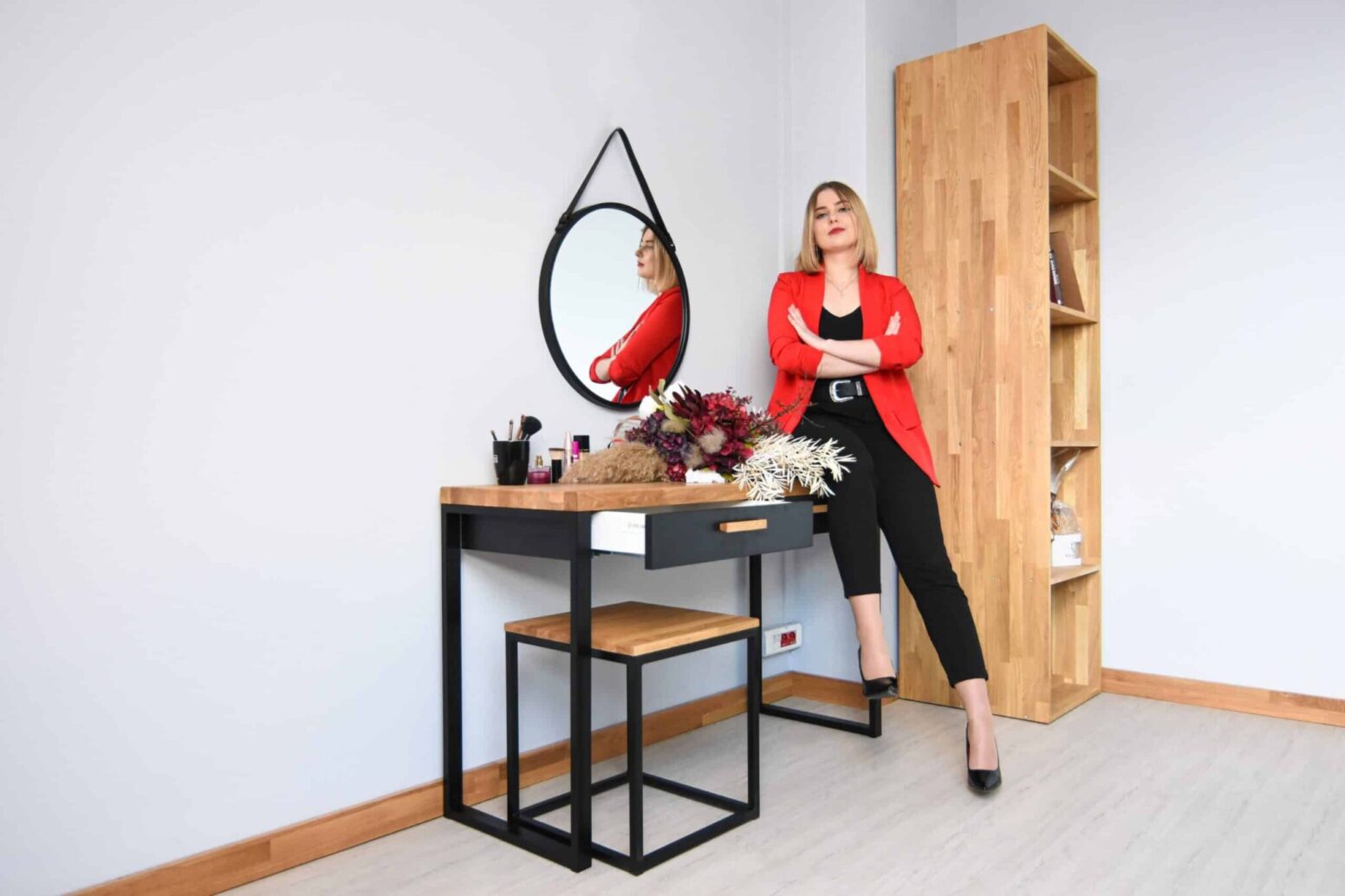 Schminktisch-Dachboden Loft Schminktisch