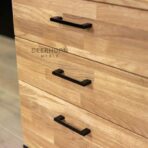 Holzkommode mit Platz für Dokumente
