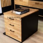 funktioneller Aktenschrank aus Holz