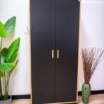 Büro-Dachboden-Schrank
