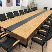 Konferenztisch