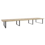 Rekordverdächtiger Konferenztisch mit Holzplatte 600x150cm