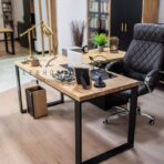 Loft-Schreibtisch