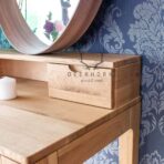 Frisiertisch aus Holz