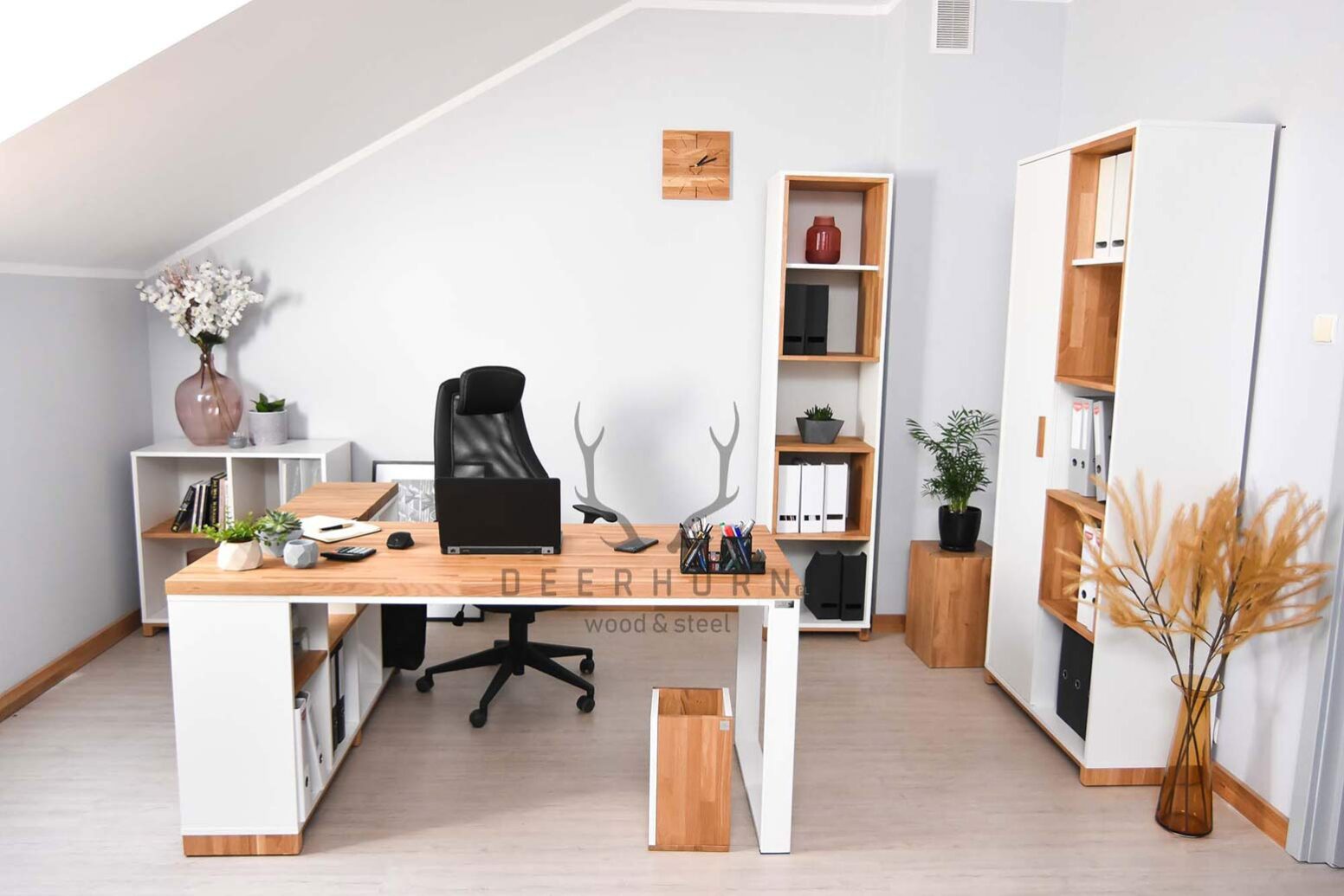 weiße Möbel für Büro und Arbeitszimmer