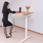 höhenverstellbarer Schreibtisch