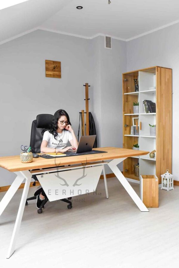 Loft-Schreibtisch für Frauen