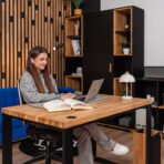 biurko ergonomiczne dla nastolatki