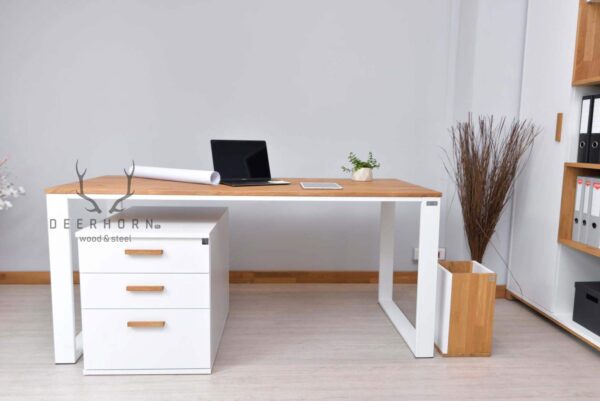 weißer Schreibtisch