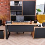 Schrank-Schreibtisch