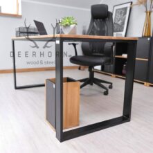 Loft-Schreibtisch