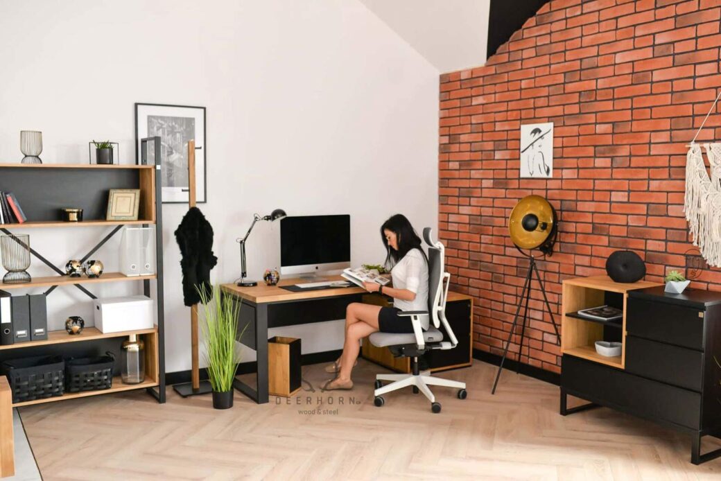 Loft-Büromöbel