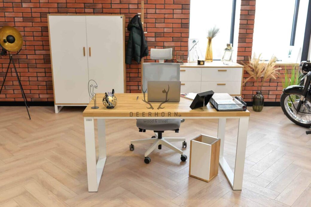 Schreibtisch mit Eichenplatte und Metallbeinen für Büro und Zuhause