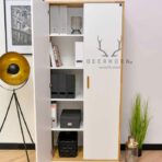 weißer Kleiderschrank