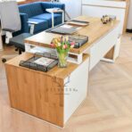 Holzschreibtisch weiß