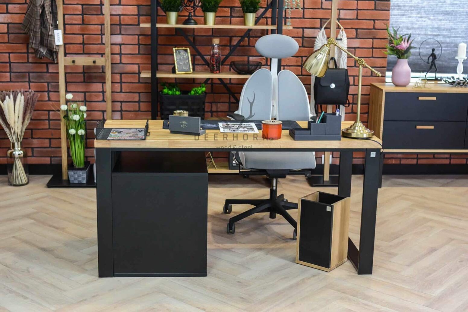 Schreibtisch_für_Arbeit Arbeitstisch