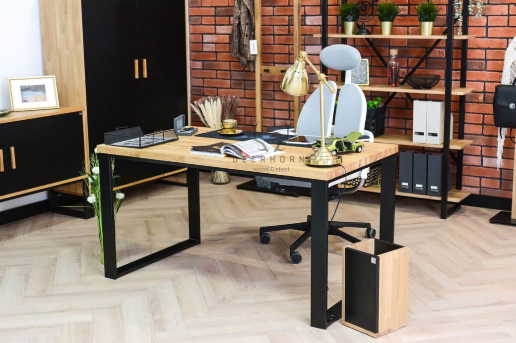 Loft-Schreibtisch
