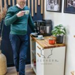 Schrank für Kaffeemaschine