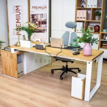Arbeitstisch