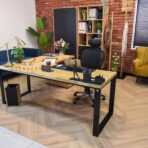 Loft-Büro plus Eckschreibtisch