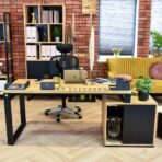 Holzmöbel für das Büro