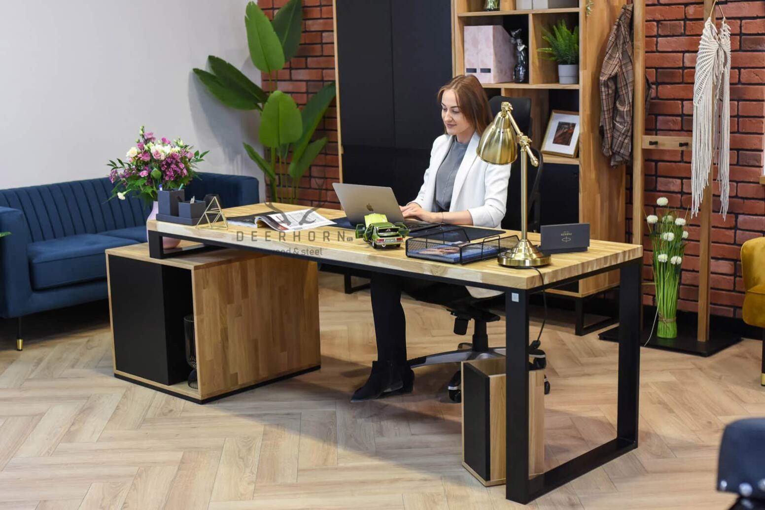 desk_premium Premium-Schreibtisch