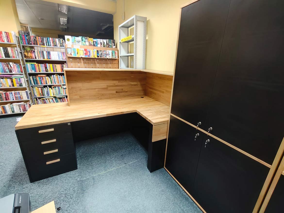 Bild #1 von Biblioteka