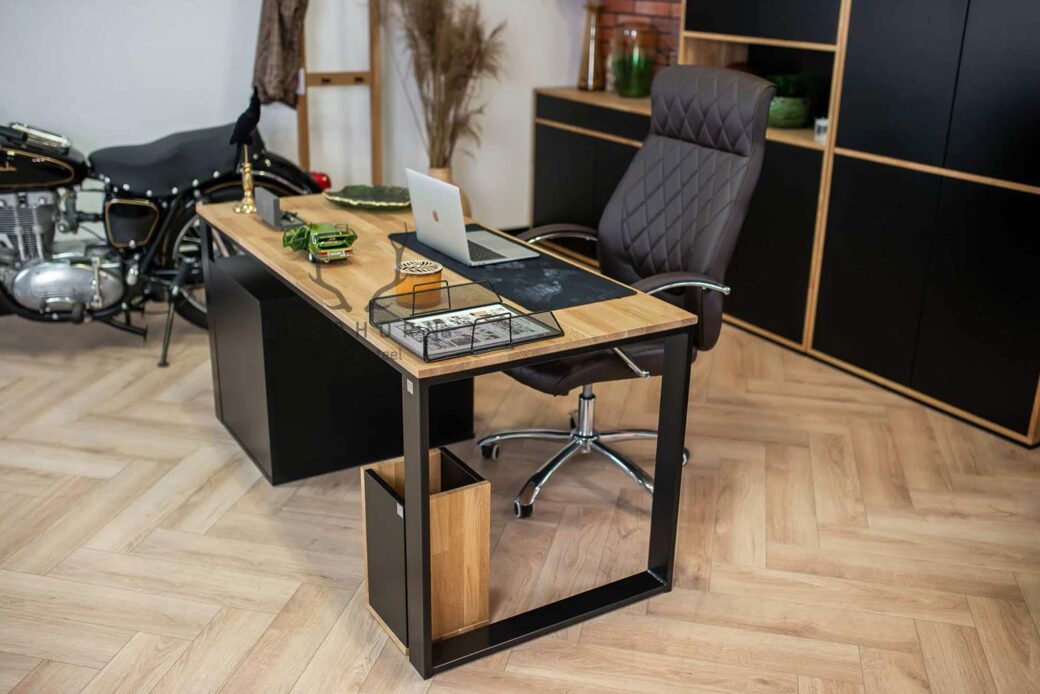 Arbeitstisch
