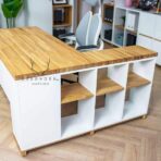 Skandinavischer Schreibtisch für die linke Hand