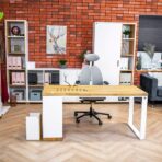 Möbel für das Büro einer Frau