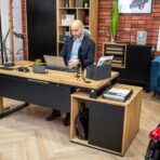 Loft-Schreibtisch für das Büro
