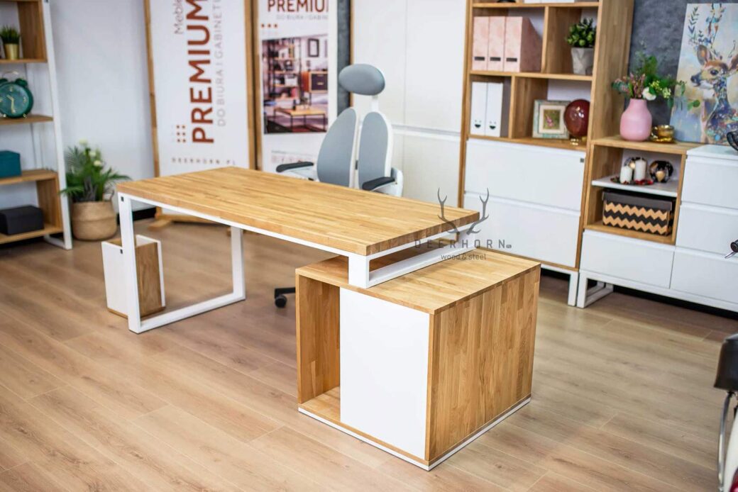 Weißer schreibtisch mit holzplatte und schubladen by Deerhorn