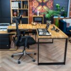 Loft-Schreibtisch