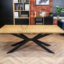 Loft Holztische