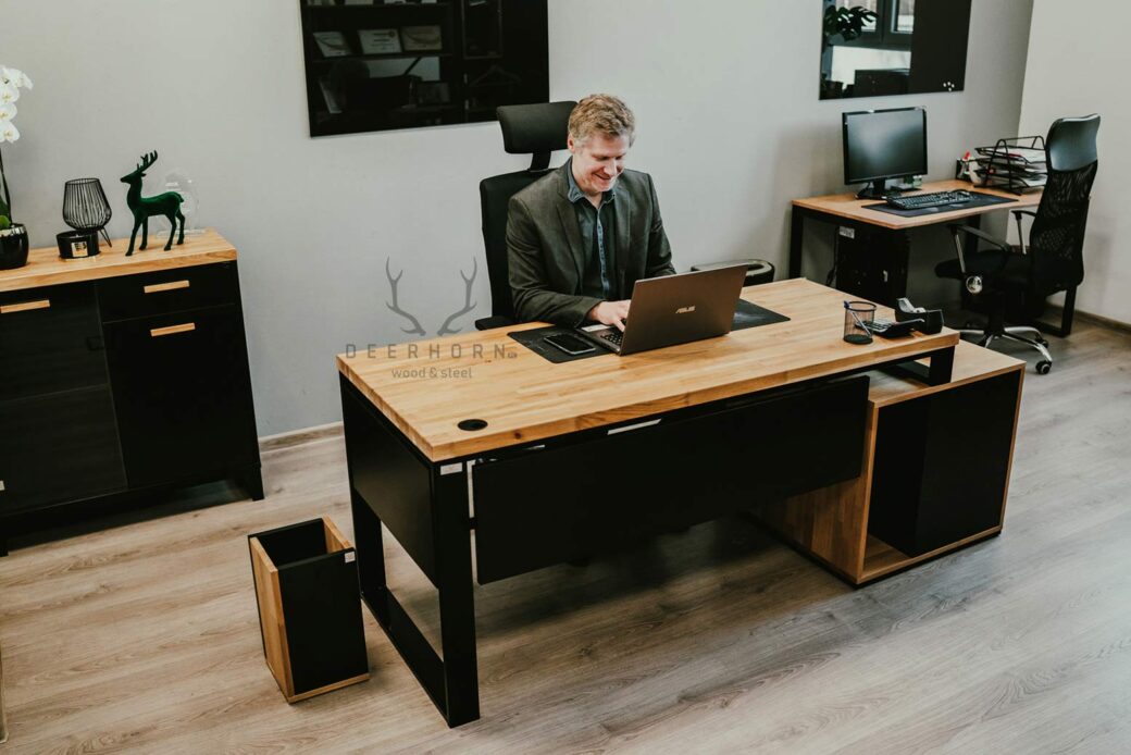 Ergonomische Schreibtische mit Schrank und Schubladen für Büros
