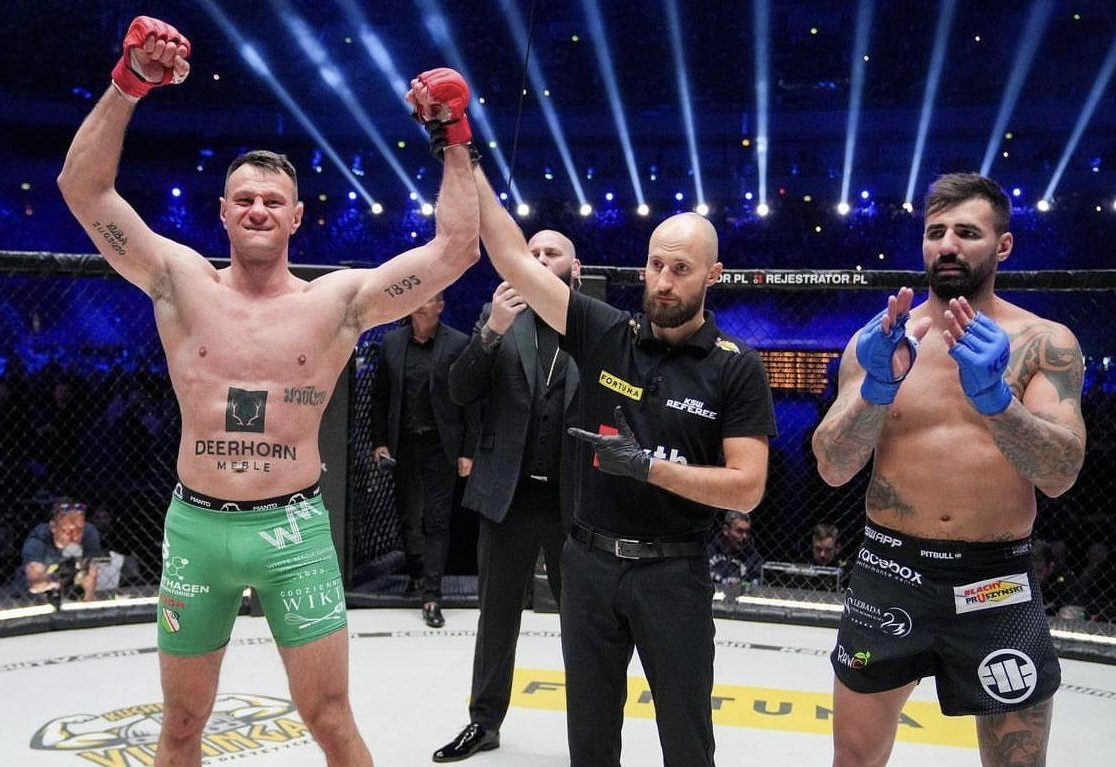 Deerhorn-Möbel als Hauptsponsor der Arkadiusz Wrzosek-Gala XTB KSW Colosseum 2 bei PGE Narodowy