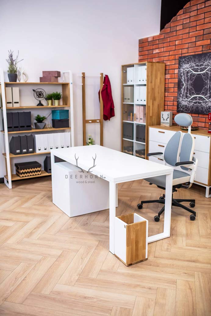 Weißer Schreibtisch mit Schrank, mit Schubladen für Schönheitssalon