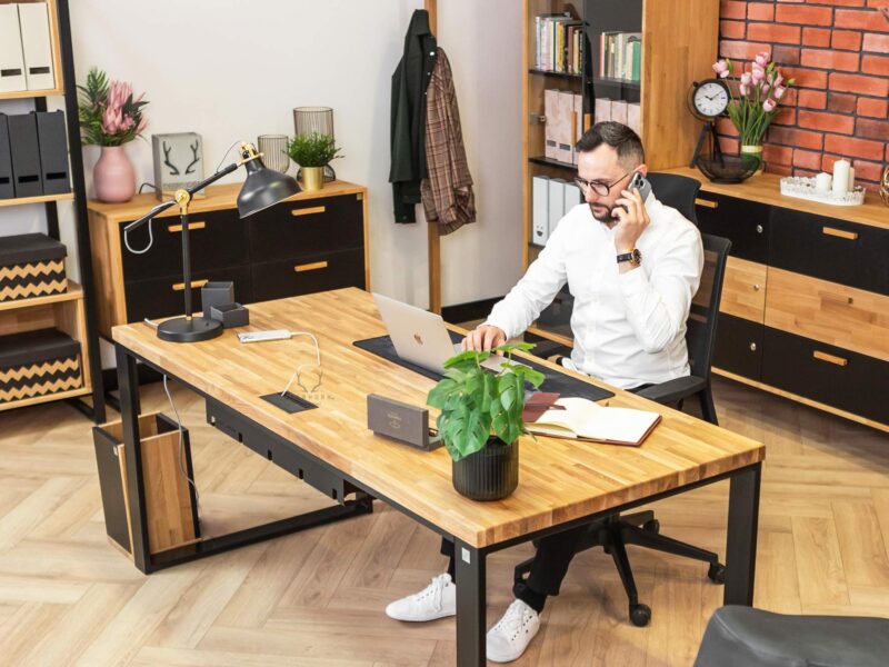 Schreibtisch im Arbeitszimmer, Büro