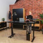 Loft-Schreibtisch für stehende Arbeit