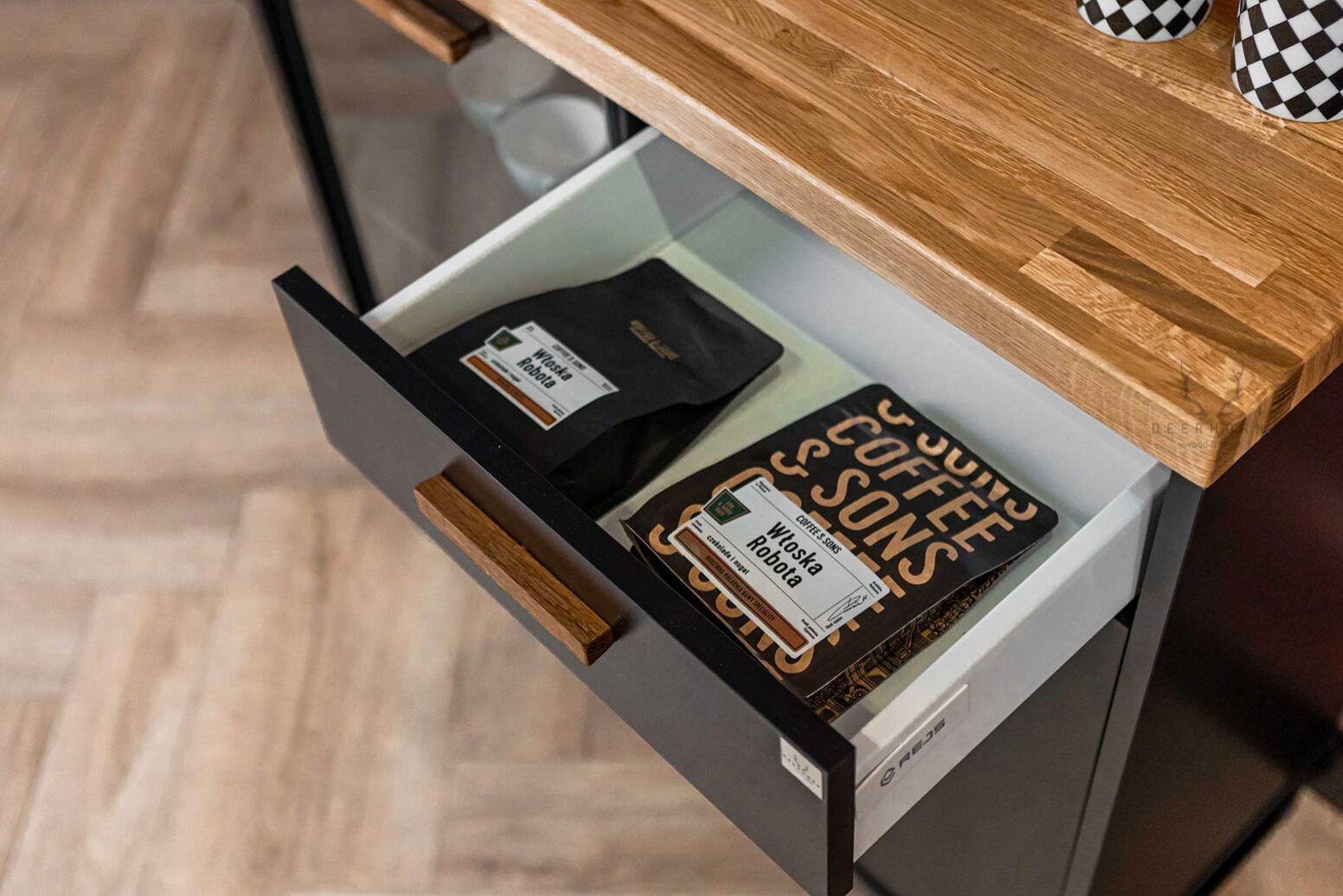 schrank-unter-express-kaffee Schrank mit Schublade