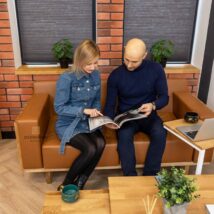 braunes Sofa