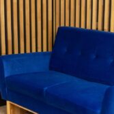 Lounge-Sofa mit hoher Rückenlehne