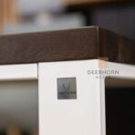 Schreibtischplatte nach Maß mit weißen Beinen