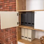 abschließbares Bücherregal aus Holz