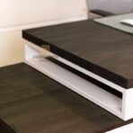 biurko na kontenerku