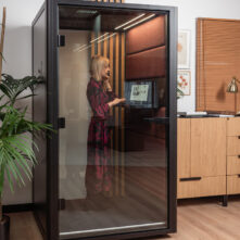 budka do spotkań online w biurze