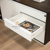 Langer Container für das Büro